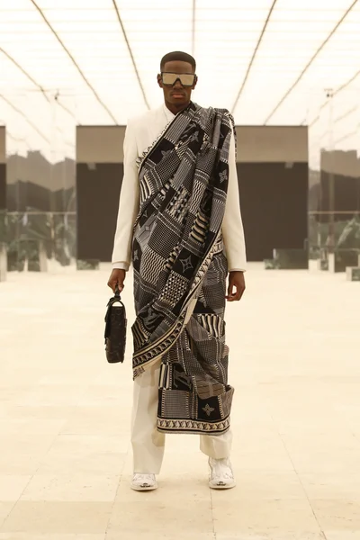 Look 65